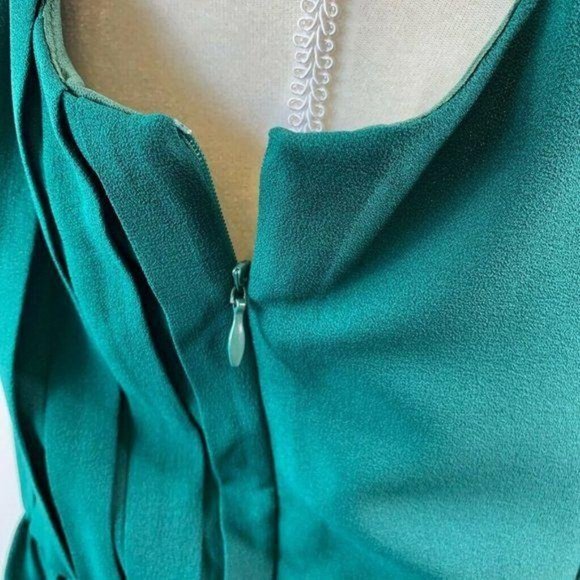 C Luce Emerald Pleated Scoop Neck A Line Dress - Picture 9 of 11